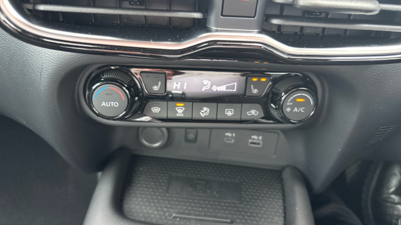 Nissan Juke 1.6 Hybrid Tekna 5dr Auto Hybrid Hatchback